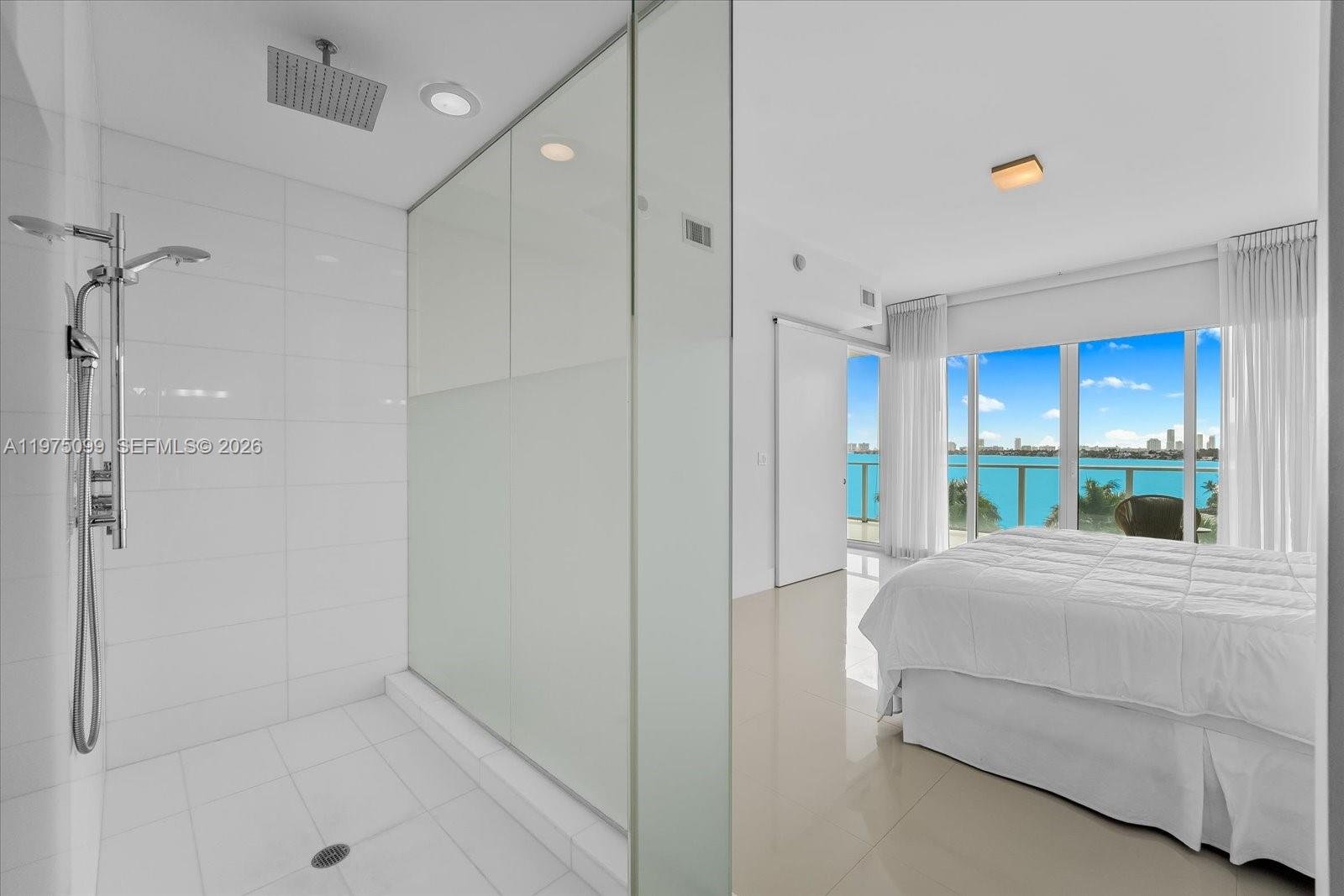 2020 N Bayshore Drive 605 Property Photo 15
