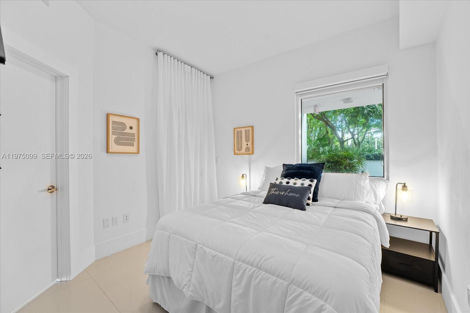 2020 N Bayshore Drive 605 Property Photo 23
