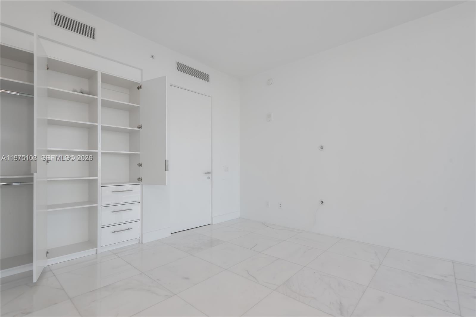 18975 Collins Avenue 801 Property Photo 50