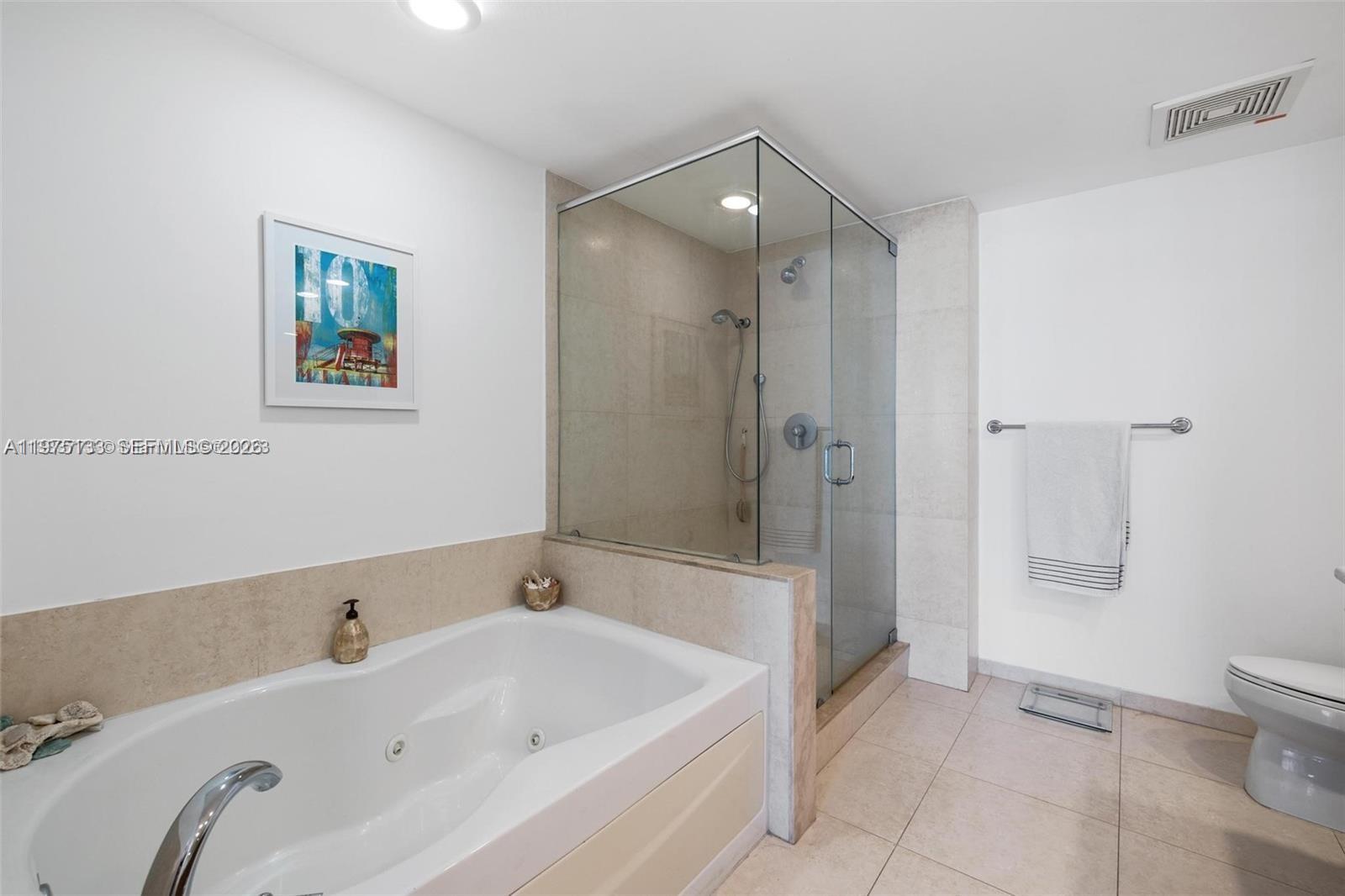 50 Biscayne Boulevard 2111 Property Photo 18