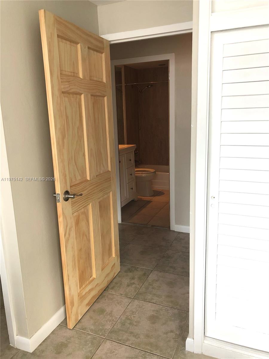 1408 Brickell Bay Drive 404 Property Photo 25