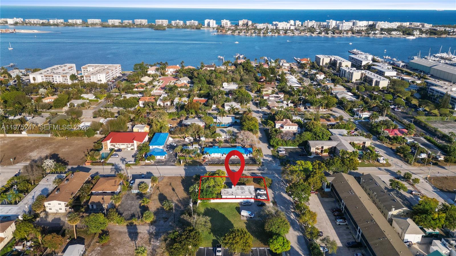 1625 S Federal Highway Property Photo 1