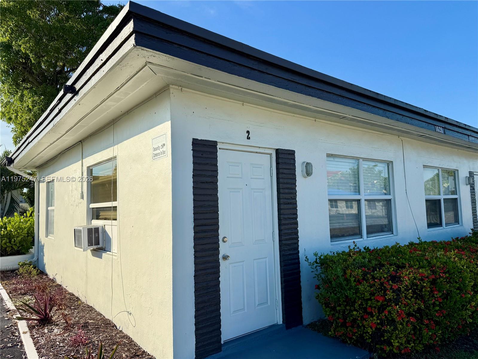 1625 S Federal Highway Property Photo 10