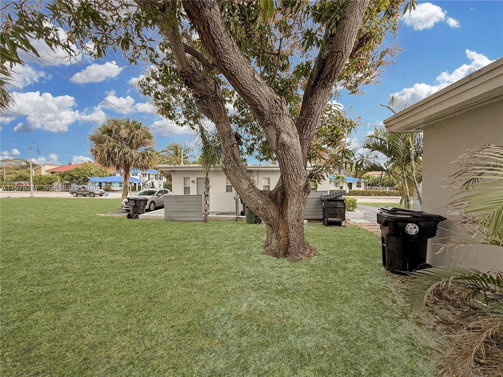 1625 S Federal Highway Property Photo 14