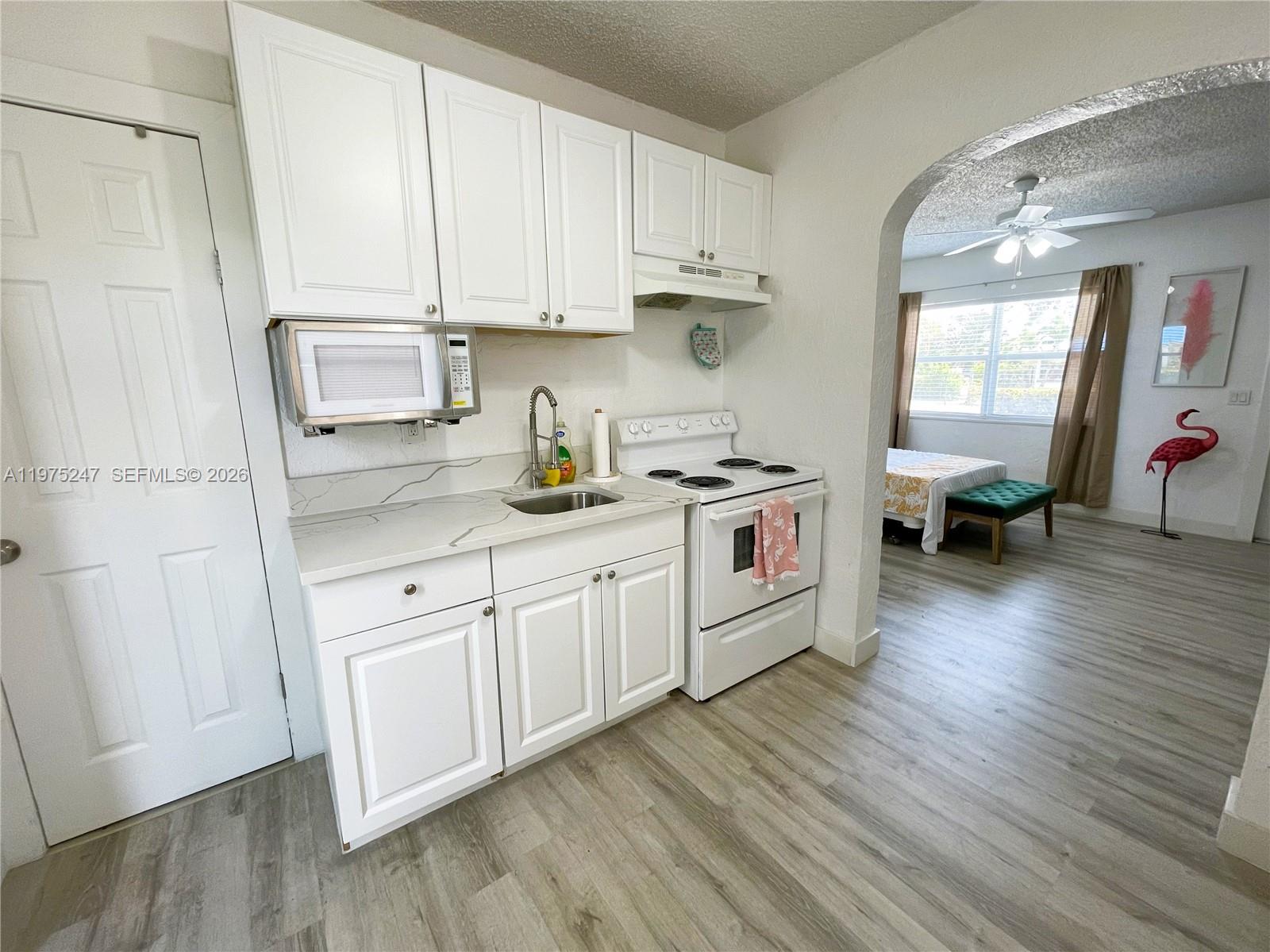 1625 S Federal Highway Property Photo 19