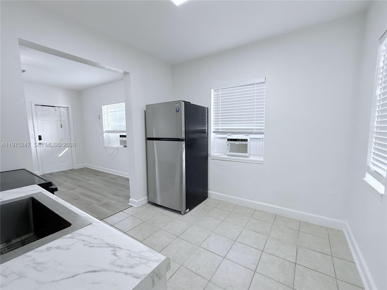 1625 S Federal Highway Property Photo 35