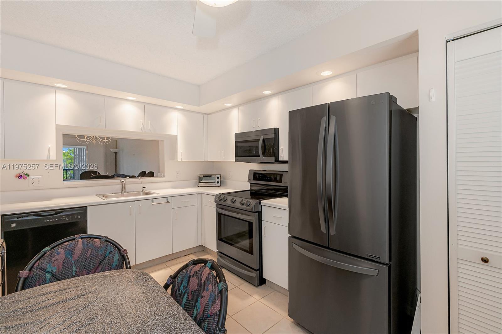 1200 Sw 137th Avenue 402e Property Photo 17