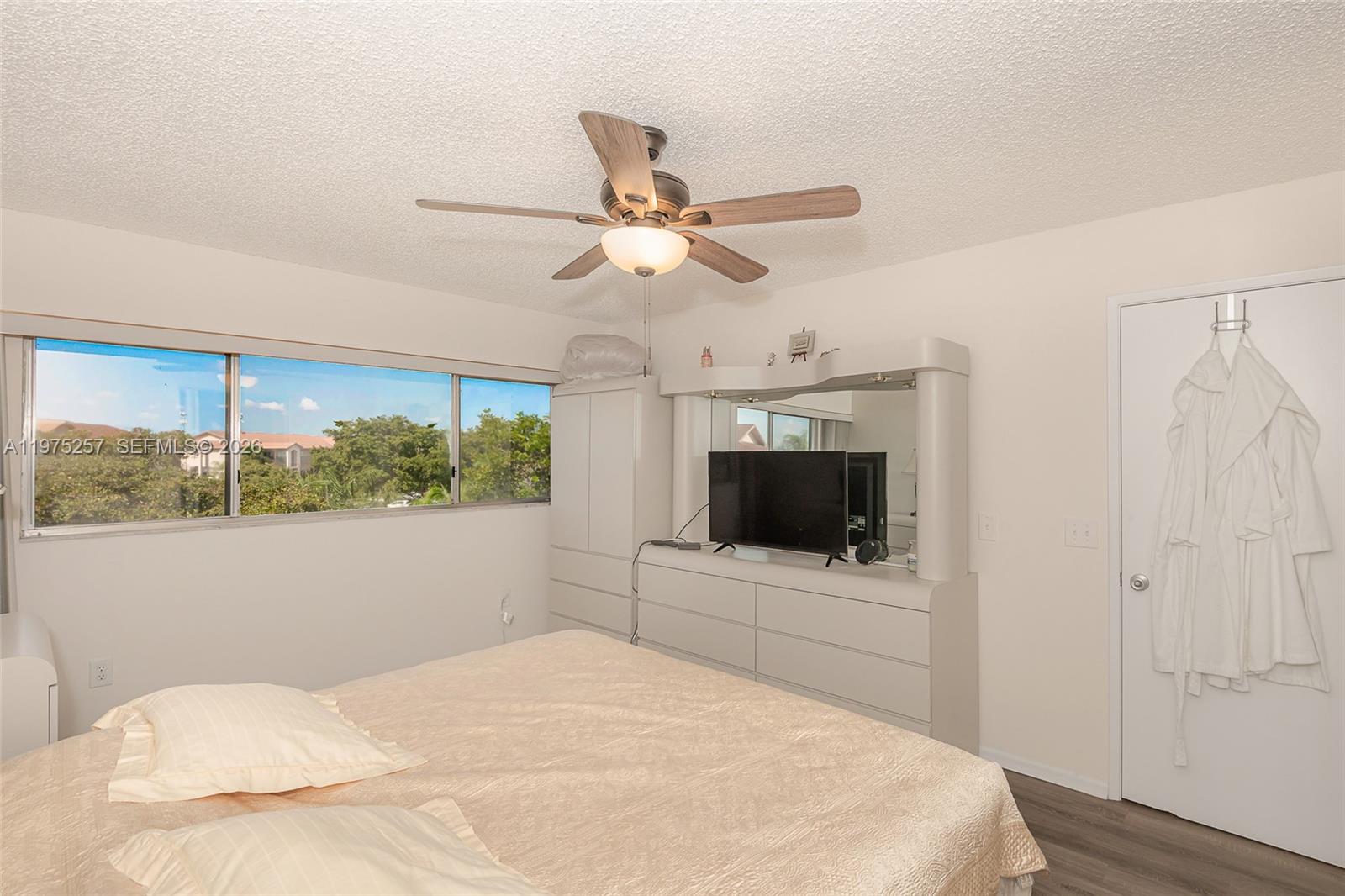 1200 Sw 137th Avenue 402e Property Photo 25