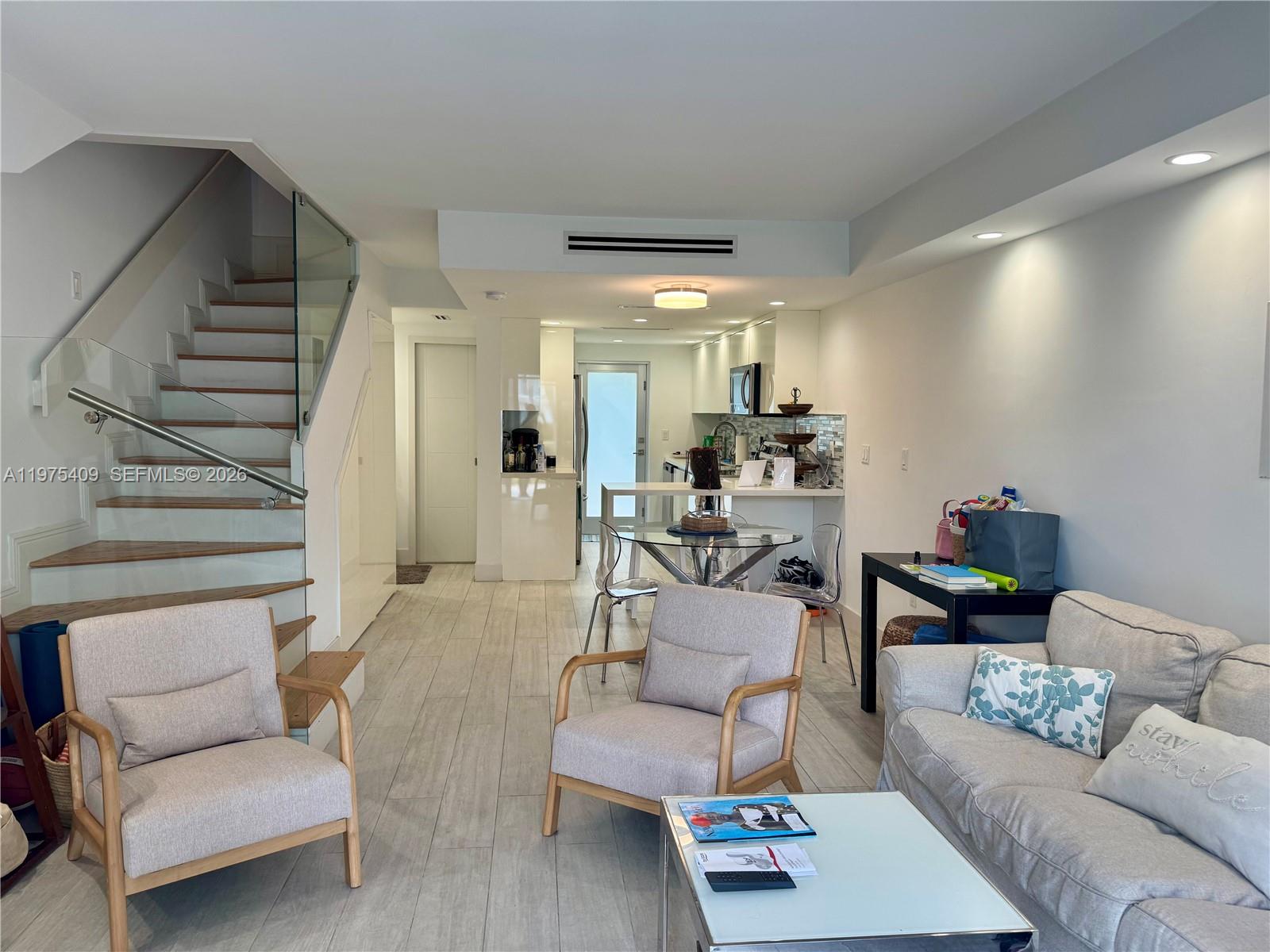 881 Ocean Drive Th7 Property Photo 24