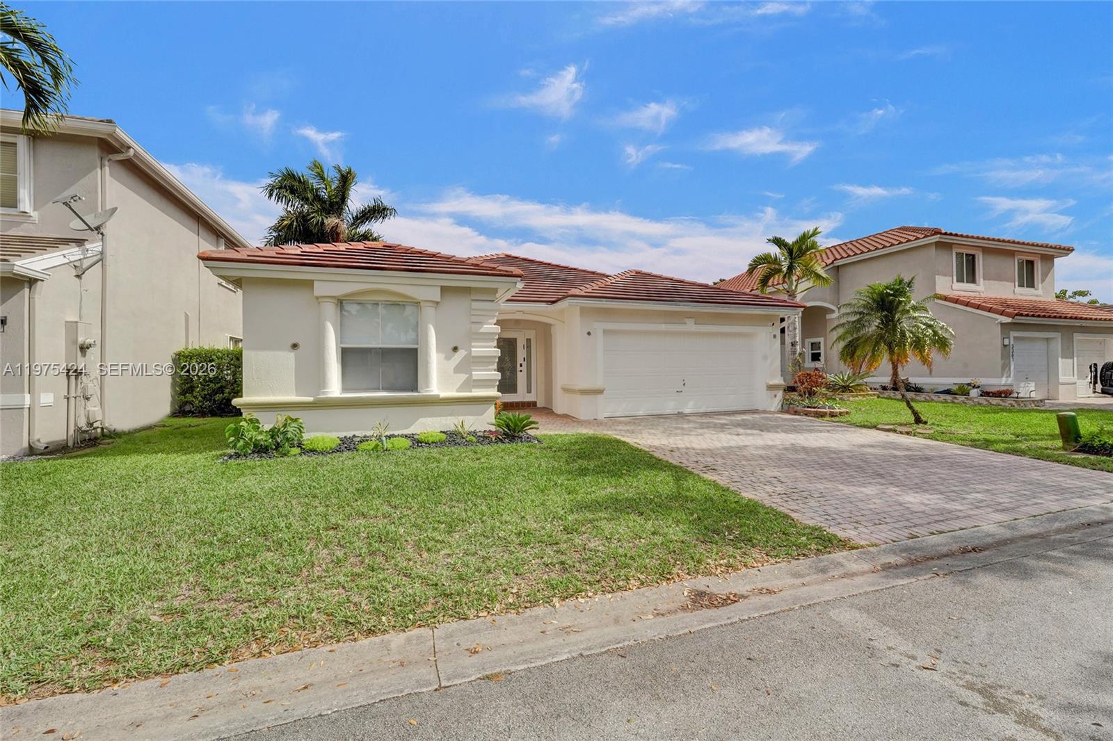 3371 Sw 51st Street Property Photo 2