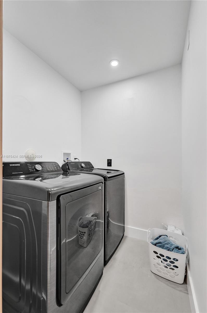 3371 Sw 51st Street Property Photo 13