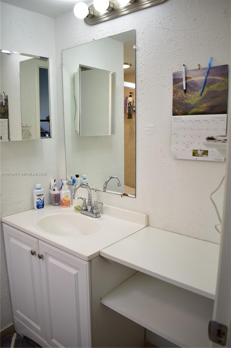2801 N Pine Island Road 112 Property Photo 29