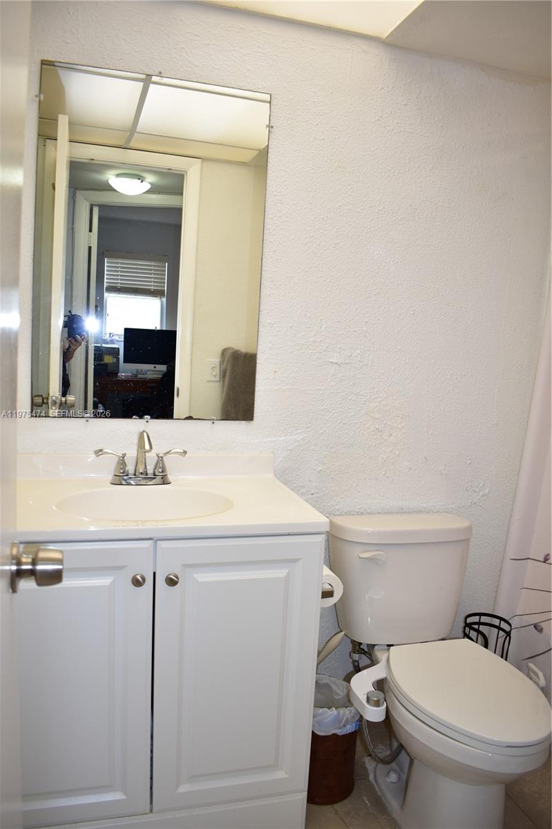 2801 N Pine Island Road 112 Property Photo 35