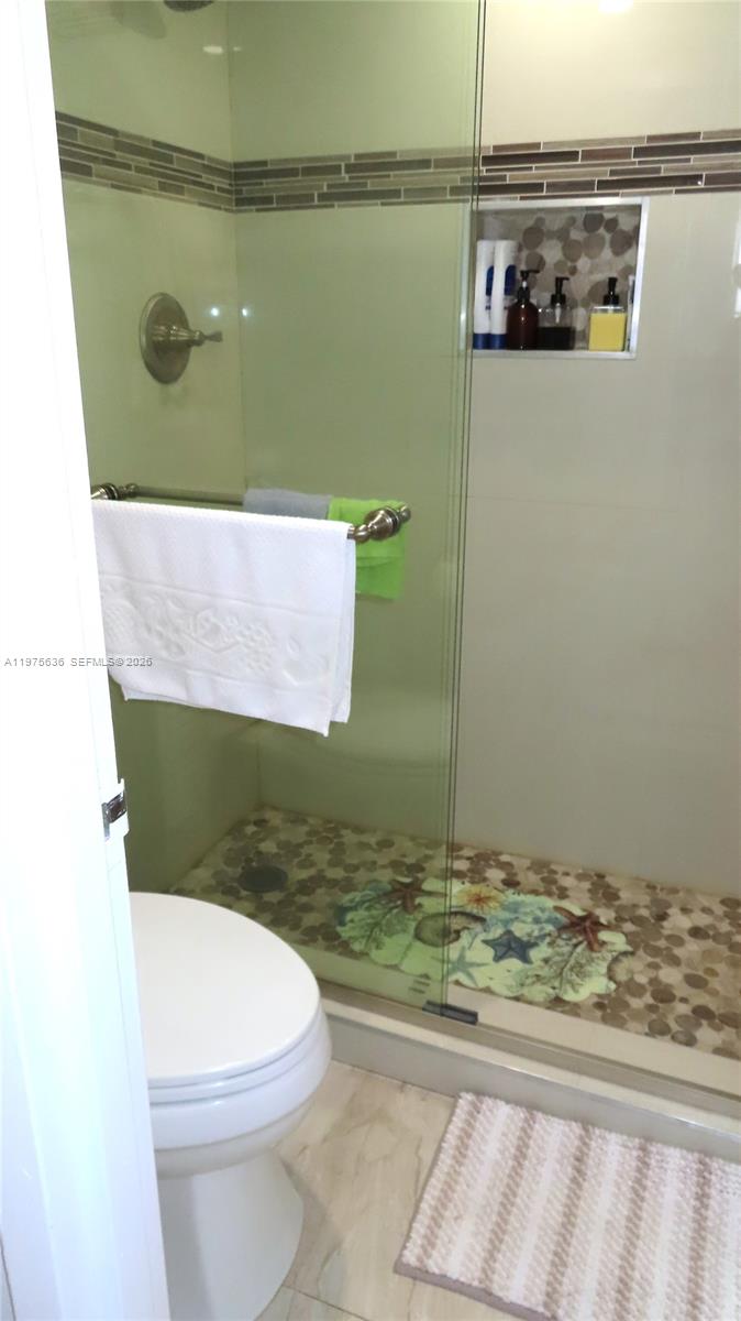 5701 Collins Avenue 803 Property Photo 15