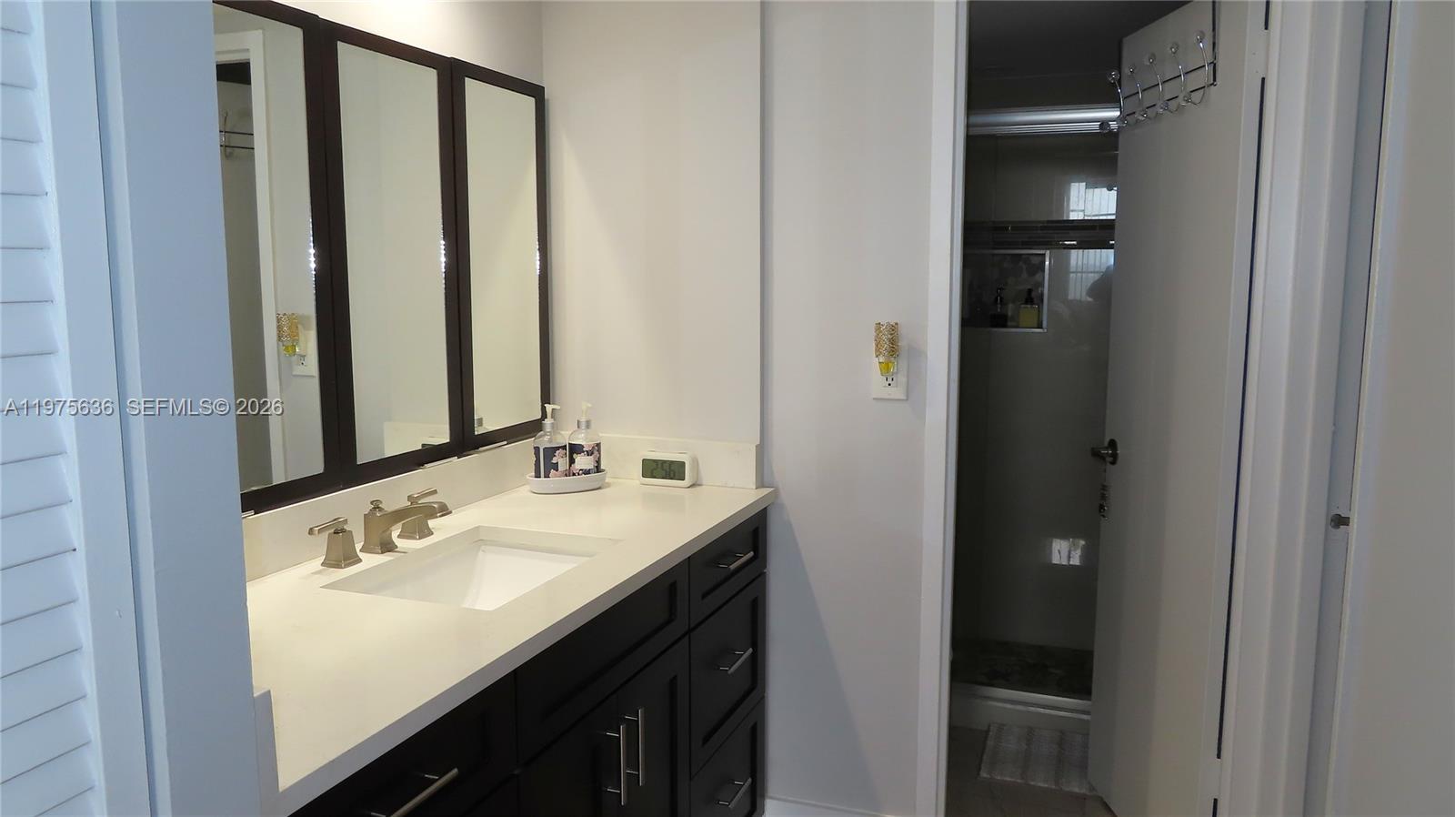 5701 Collins Avenue 803 Property Photo 16