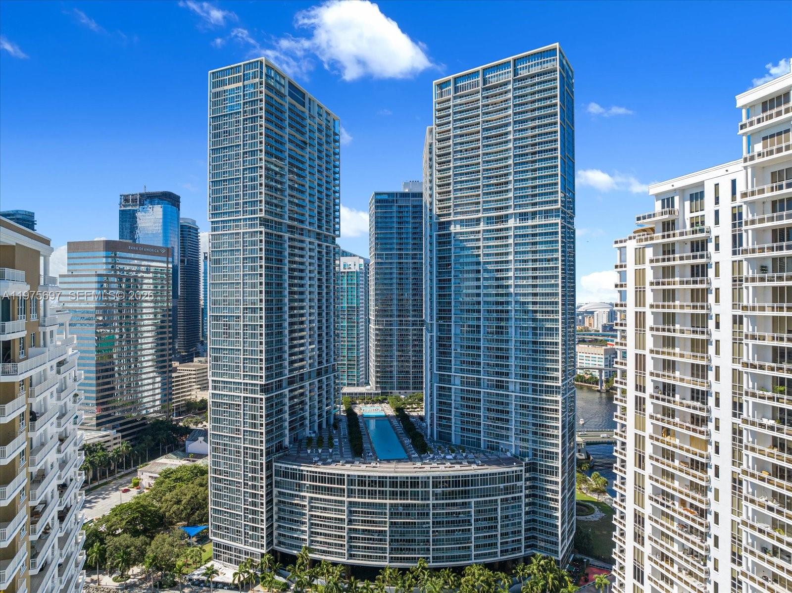 485 Brickell Avenue 1807 Property Photo 26