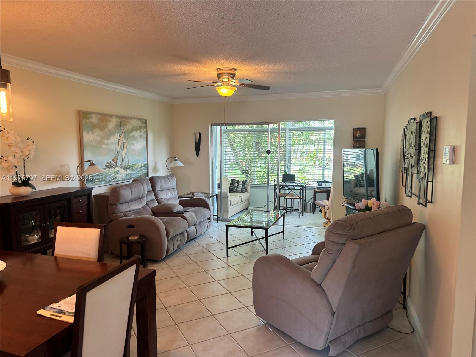 5121 W Oakland Park Boulevard 204 Property Photo 1