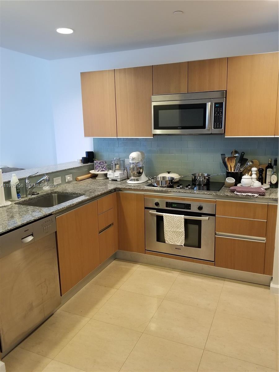 1050 Brickell Avenue 2622 Property Photo 8