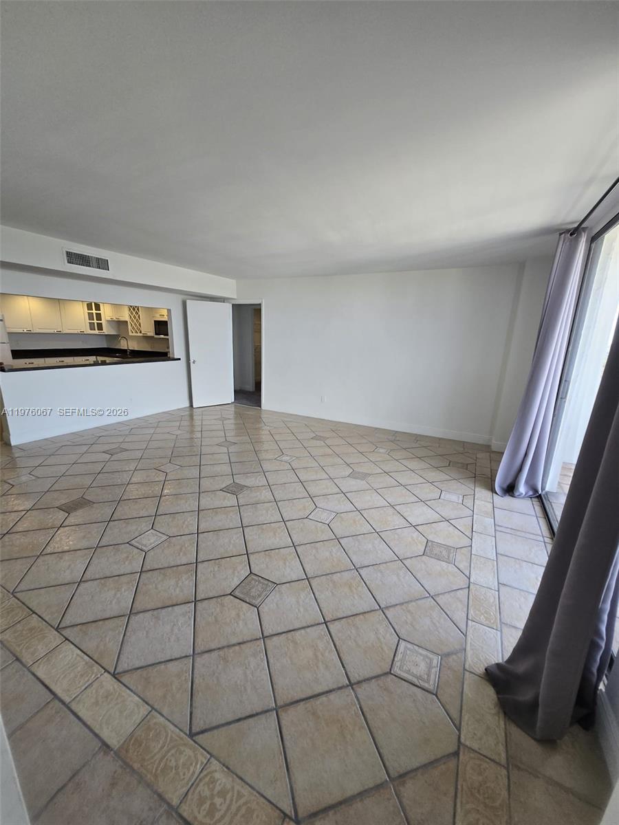 13499 Biscayne Boulevard 1505 Property Photo 2