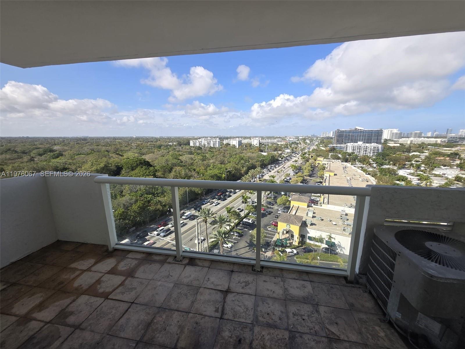 13499 Biscayne Boulevard 1505 Property Photo 18