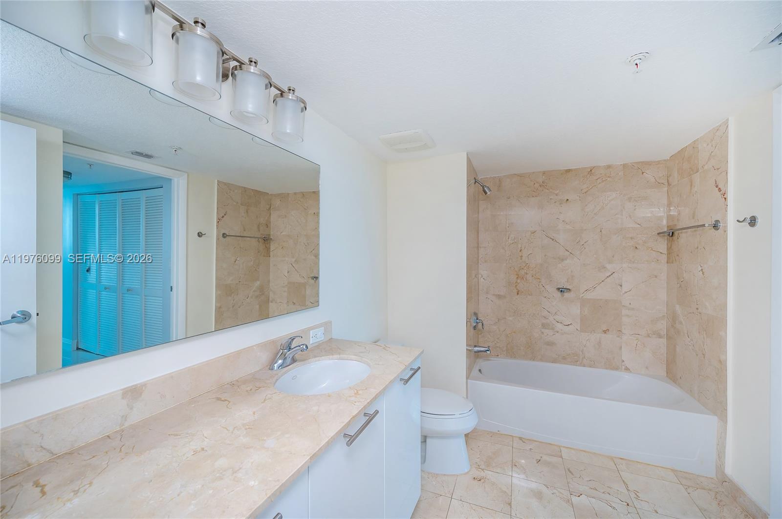 1800 N Bayshore Drive 2503 Property Photo 24