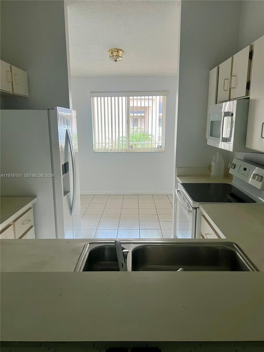 7555 Trent Drive 212 D Property Photo 12