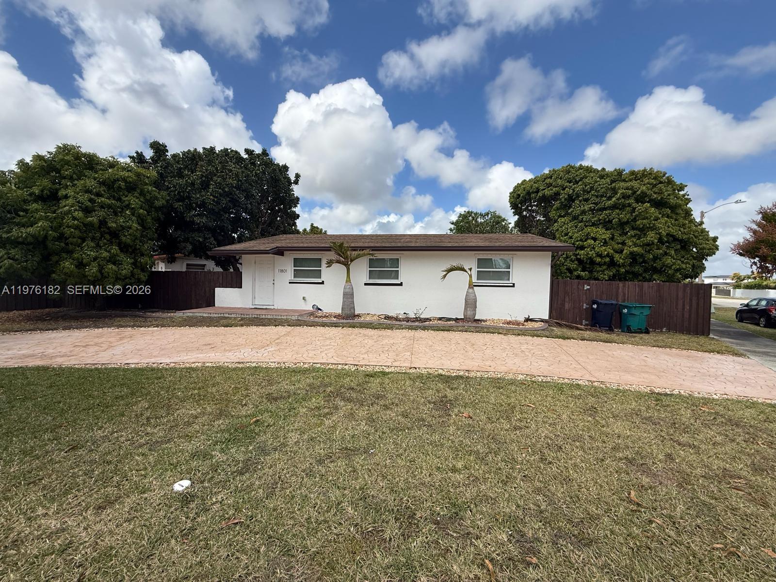 11801 Sw 180th Street Property Photo 2