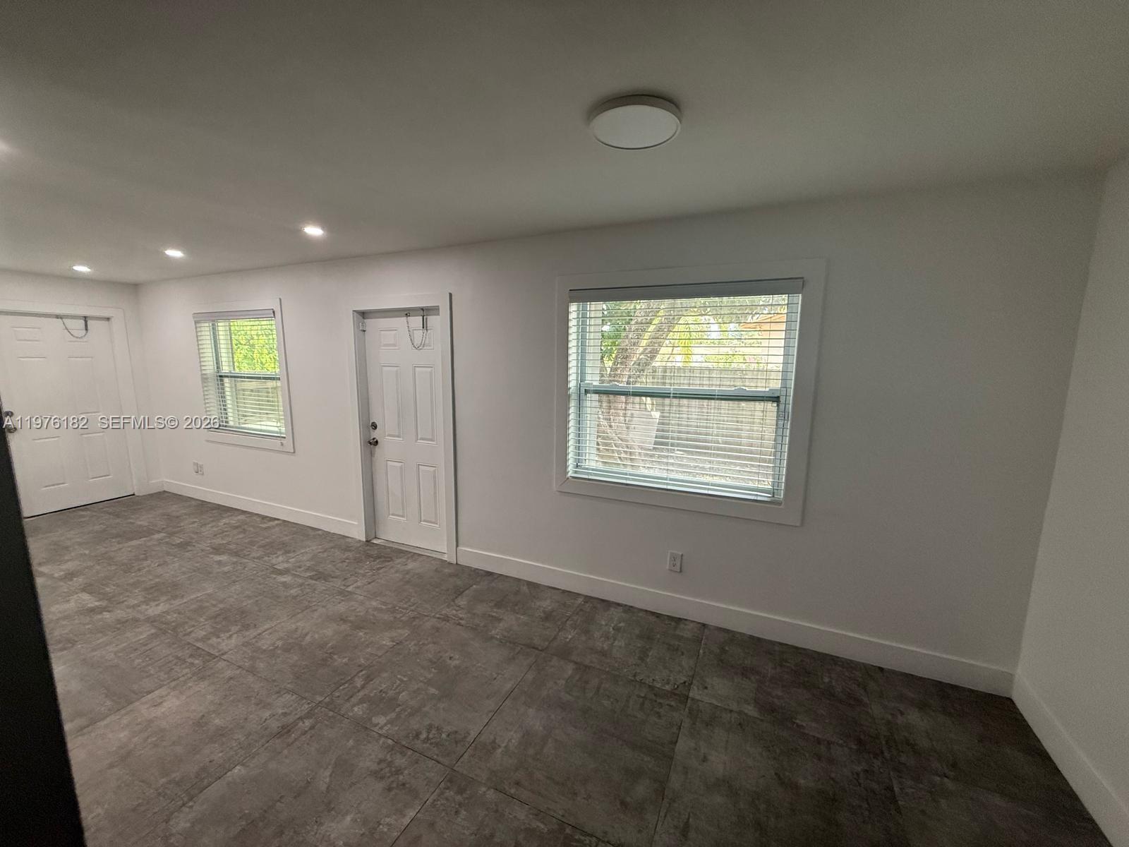 11801 Sw 180th Street Property Photo 4