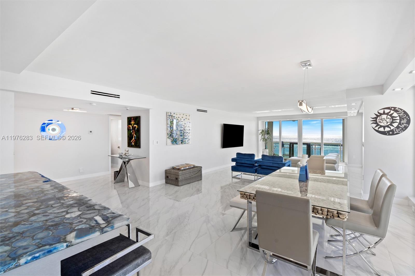 2100 S Ocean Lane 502 Property Photo 9