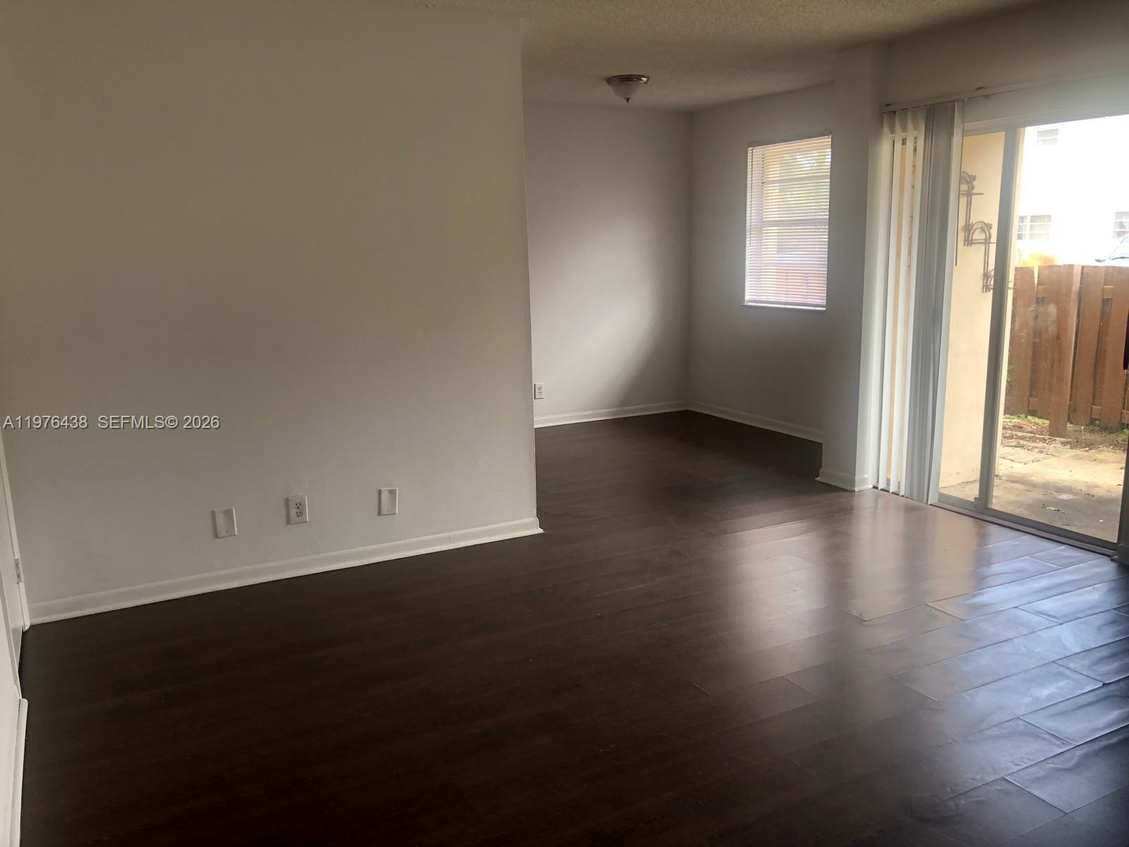 6603 Winfield Boulevard Property Photo 6