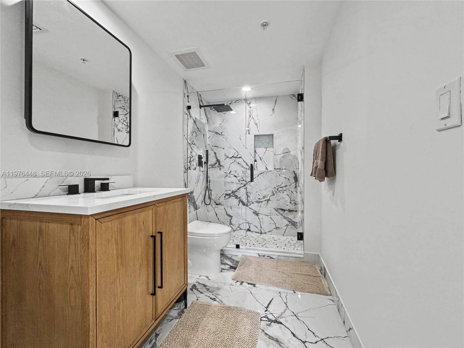 1755 E Hallandale Beach Boulevard 2207e Property Photo 11