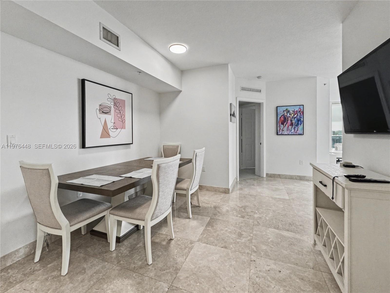 1755 E Hallandale Beach Boulevard 2207e Property Photo 23