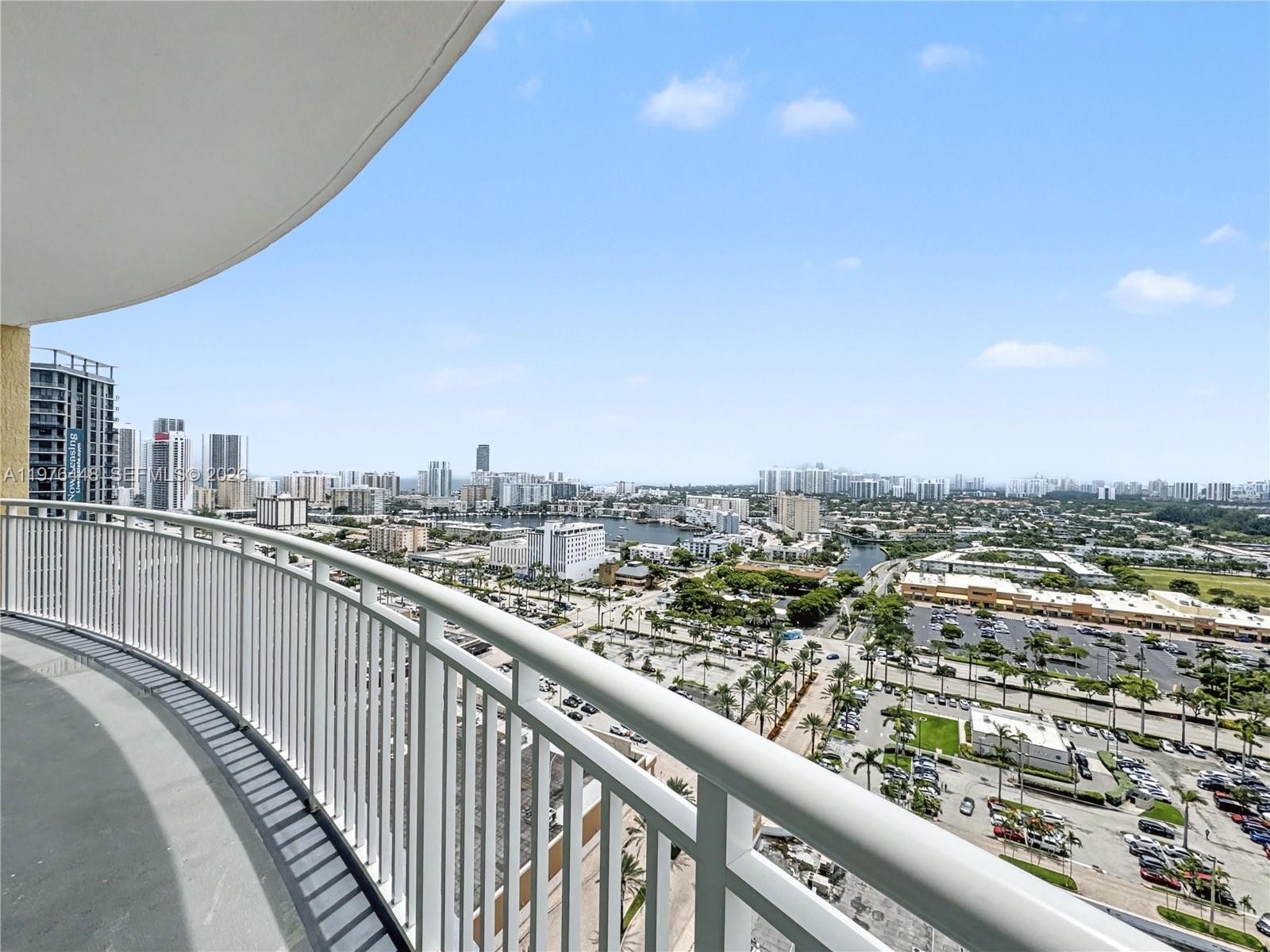 1755 E Hallandale Beach Boulevard 2207e Property Photo 29