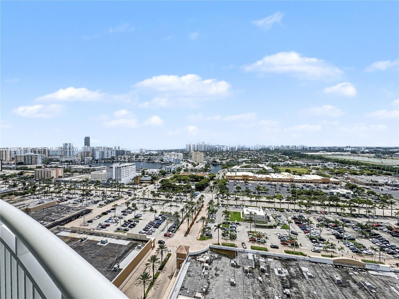 1755 E Hallandale Beach Boulevard 2207e Property Photo 30