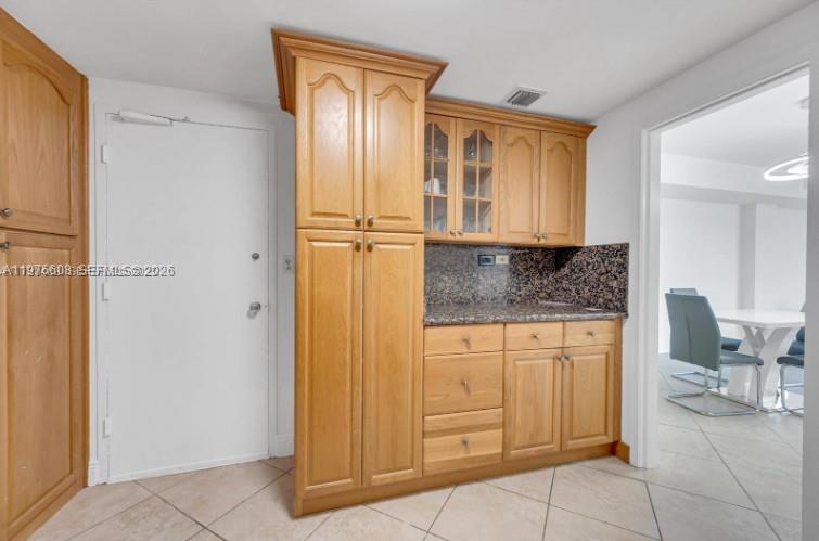 999 Brickell Bay Drive 2007 Property Photo 5