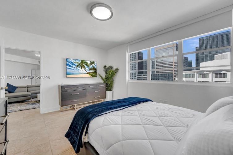 999 Brickell Bay Drive 2007 Property Photo 14