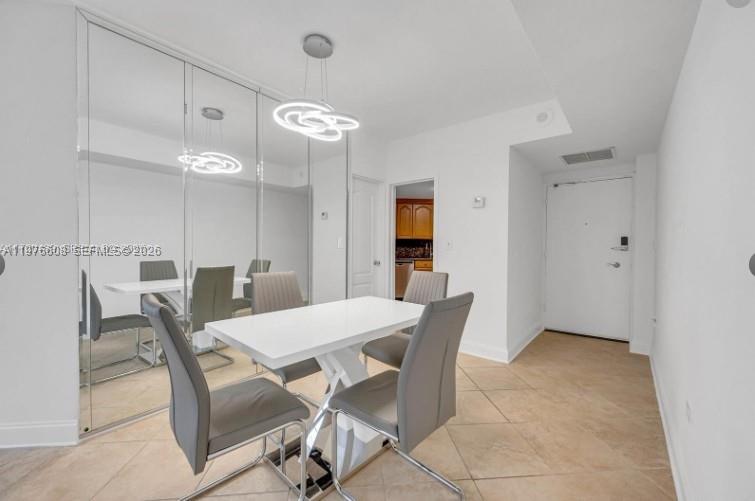 999 Brickell Bay Drive 2007 Property Photo 16