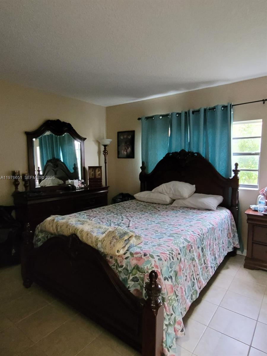 10932 Sw 25th Street Property Photo 16
