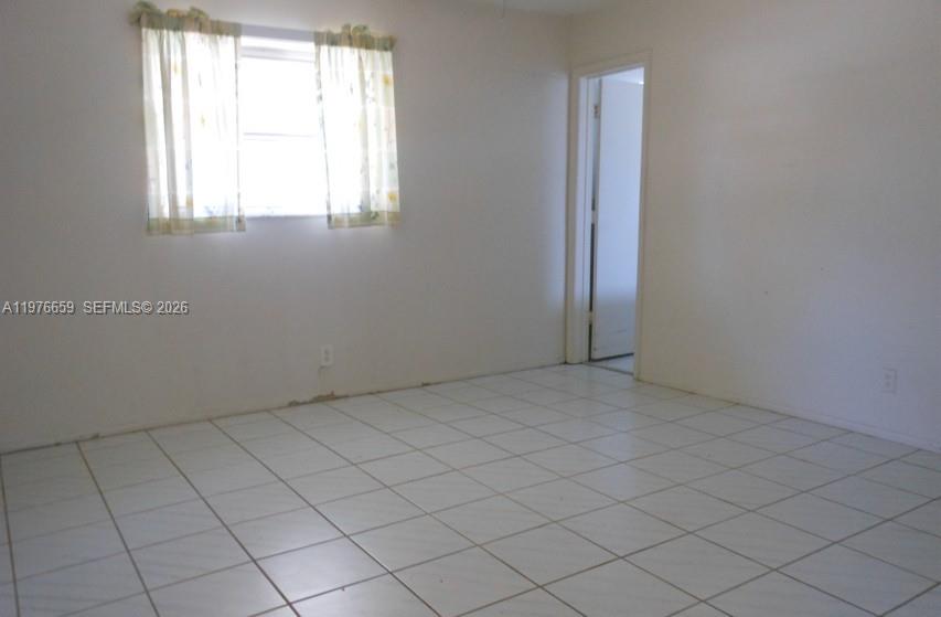 4955 Nw 55th Street Property Photo 10