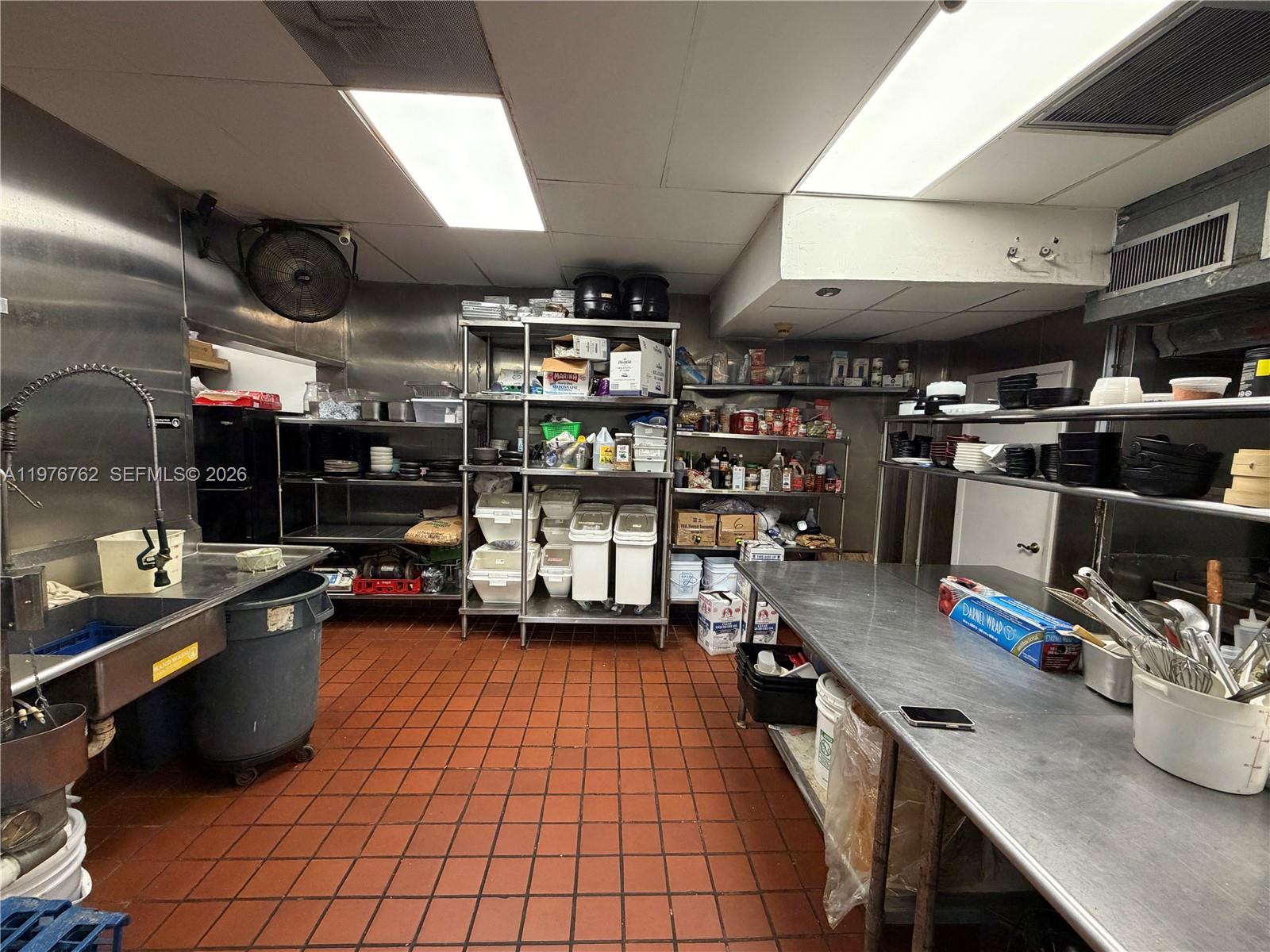 A11976762 Property Photo 4