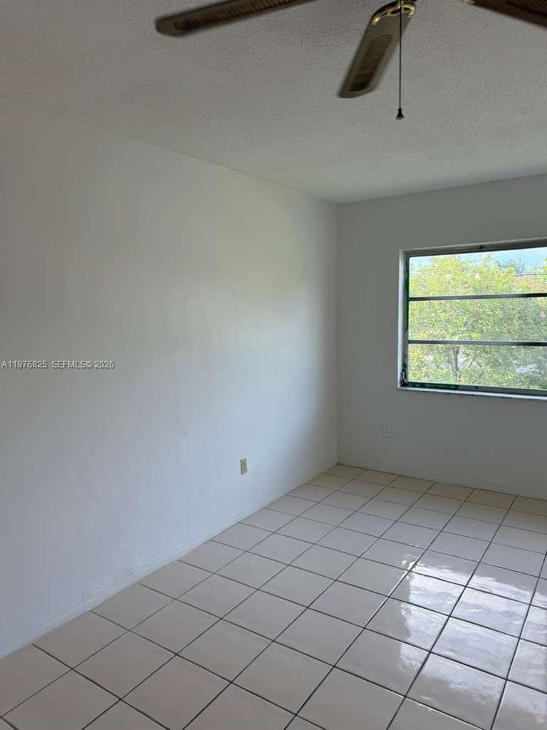 2820 Ne 201st Terrace F215 Property Photo 14