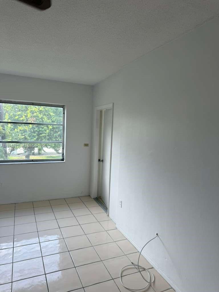 2820 Ne 201st Terrace F215 Property Photo 17