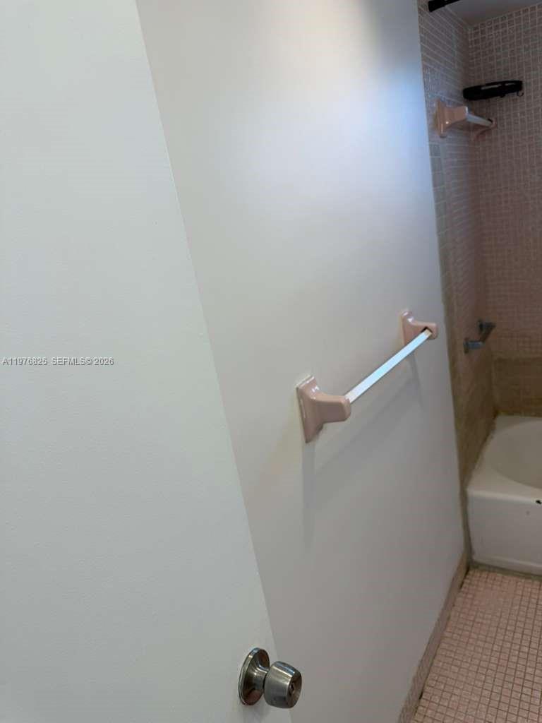 2820 Ne 201st Terrace F215 Property Photo 18