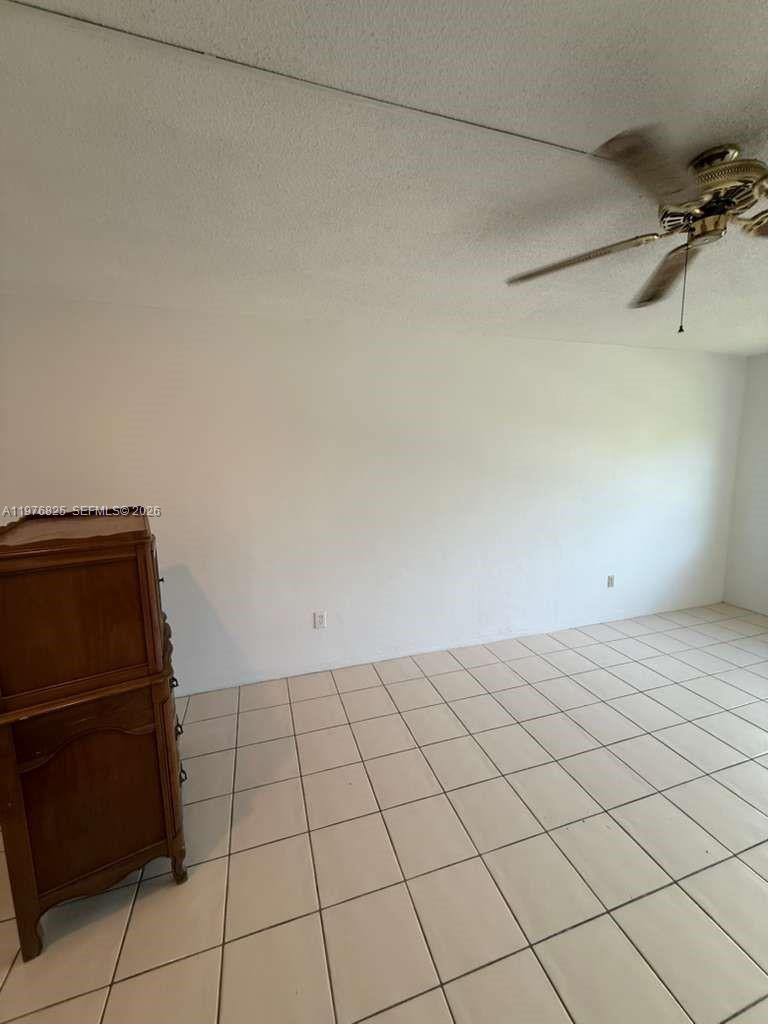 2820 Ne 201st Terrace F215 Property Photo 23