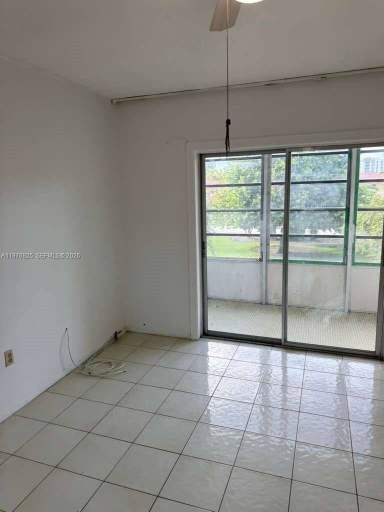 2820 Ne 201st Terrace F215 Property Photo 24