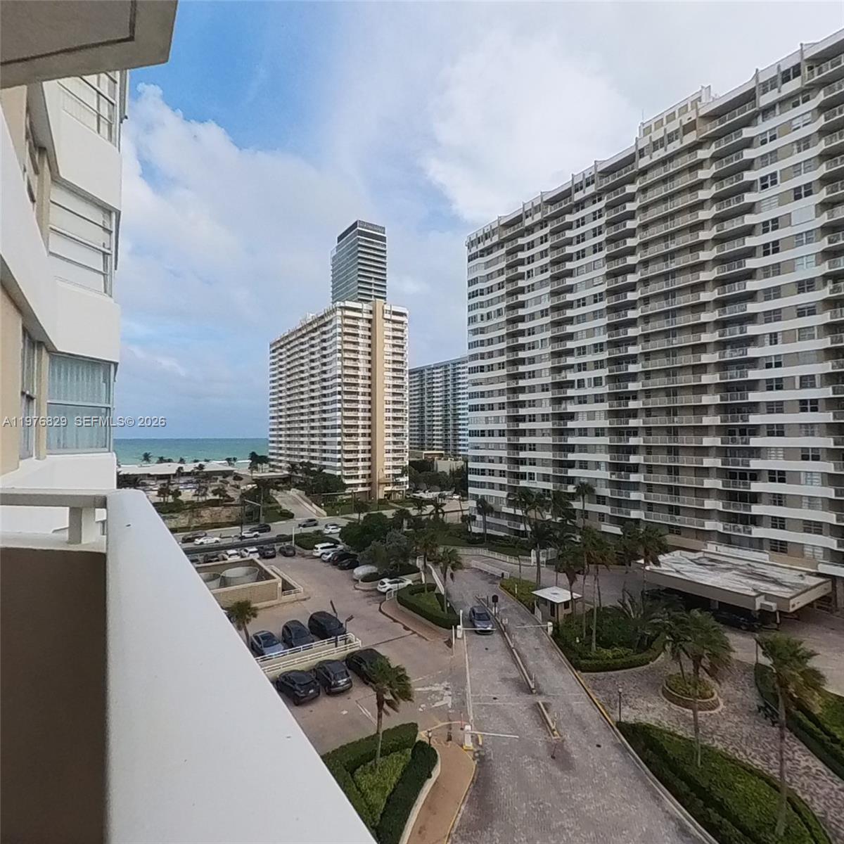 1965 S Ocean Drive 7e Property Photo 2