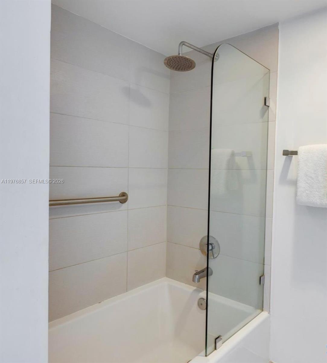2602 E Hallandale Beach Boulevard R3009 Property Photo 9