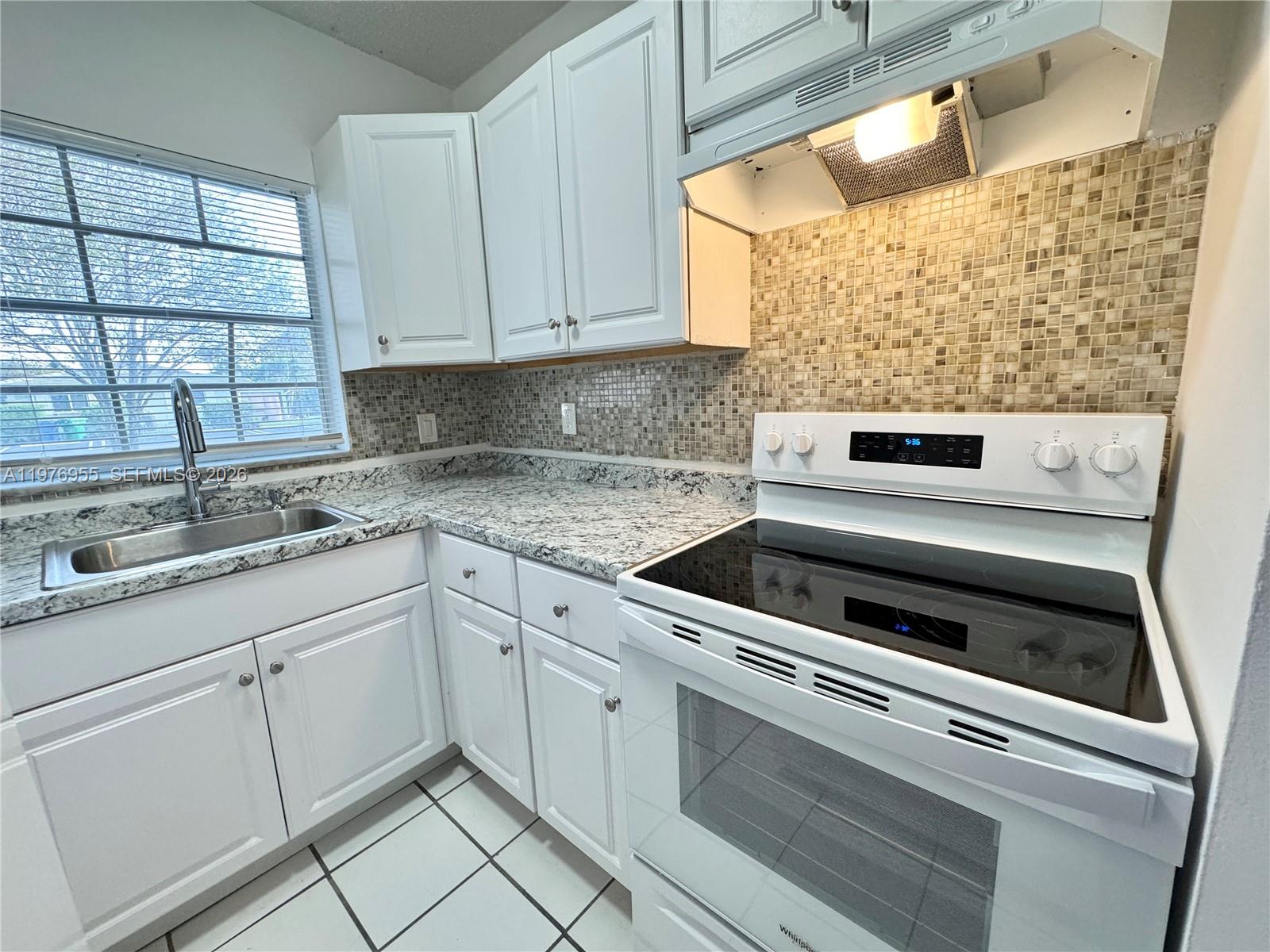 4140 Woodside Drive 107 Property Photo 2