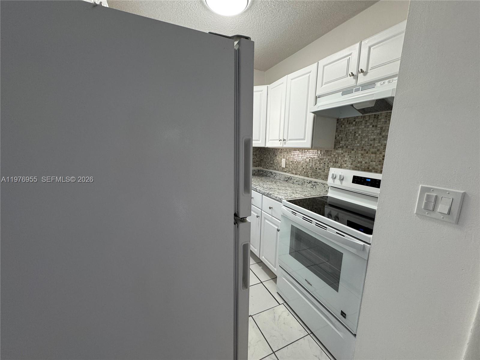 4140 Woodside Drive 107 Property Photo 6
