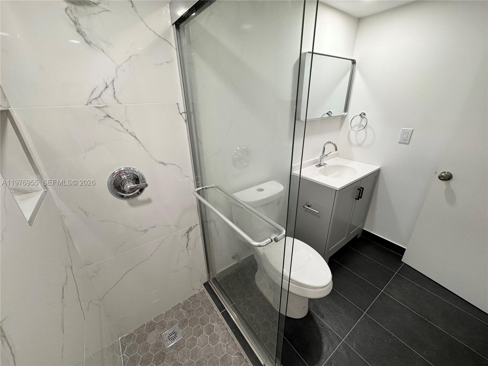 4140 Woodside Drive 107 Property Photo 8